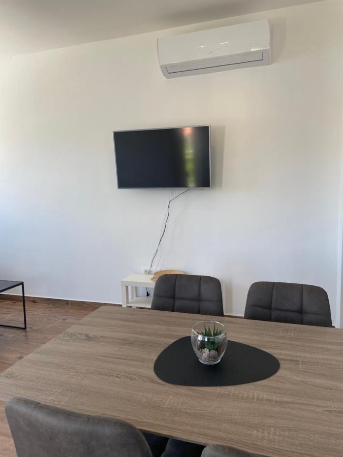 A&A Apartments By The Sea Trogir Ngoại thất bức ảnh