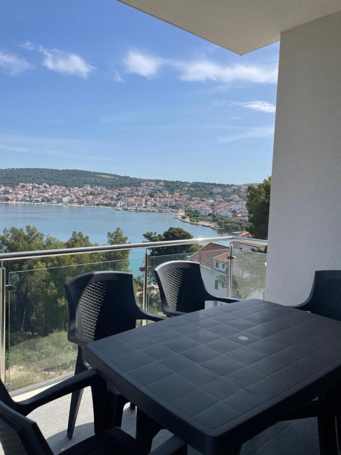A&A Apartments By The Sea Trogir Ngoại thất bức ảnh