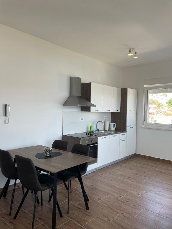 A&A Apartments By The Sea Trogir Ngoại thất bức ảnh