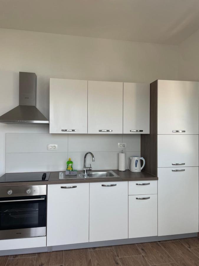 A&A Apartments By The Sea Trogir Ngoại thất bức ảnh